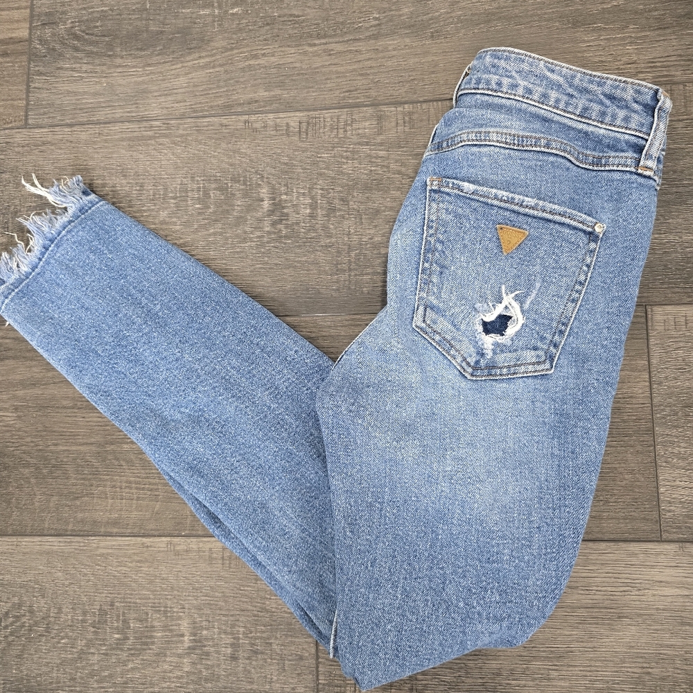 Vintage Guess brand jeans.  Super cute!